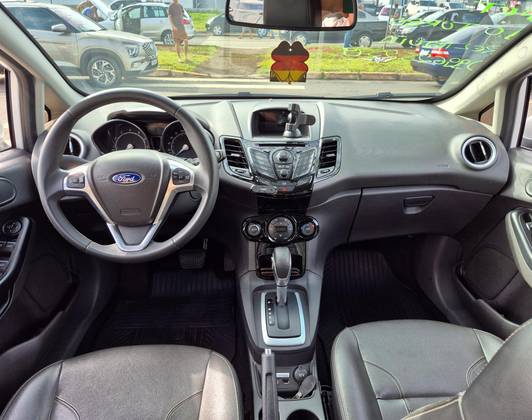 FORD FIESTA 1.0 ECOBOOST SEL HATCH 12V GASOLINA 4P POWERSHIFT FORD FIESTA 1.0 ECOBOOST SEL HATCH 12V GASOLINA 4P POWERSHIFT